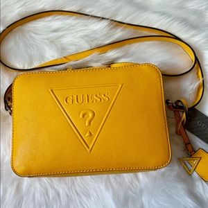 Guess Mustard Crossbody Purse✨